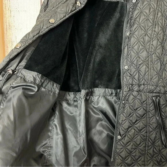 Andrew marc women’s winter jacket medium - Picture 4 of 10